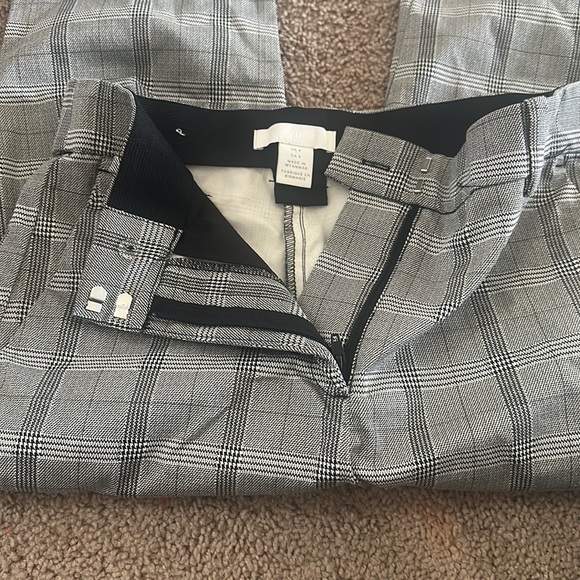 Size 4 H & M Plaid Pant - Picture 2 of 4